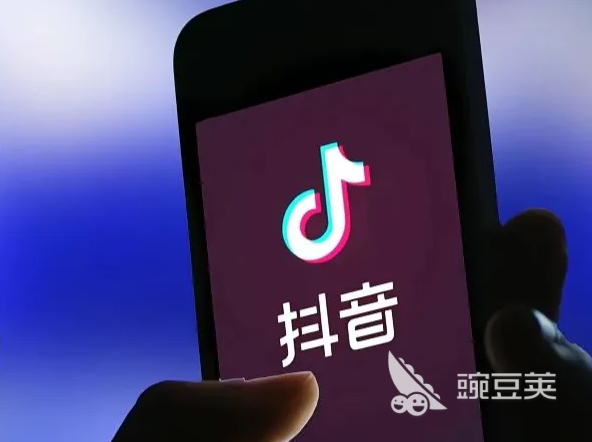 手機(jī)學(xué)剪輯視頻_視頻剪輯學(xué)手機(jī)可以學(xué)嗎_手機(jī)視頻剪輯好學(xué)嗎